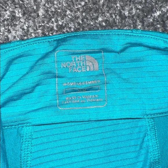 The North Face Women's Turquoise Vapor Wick Zip Up - Picture 3 of 6